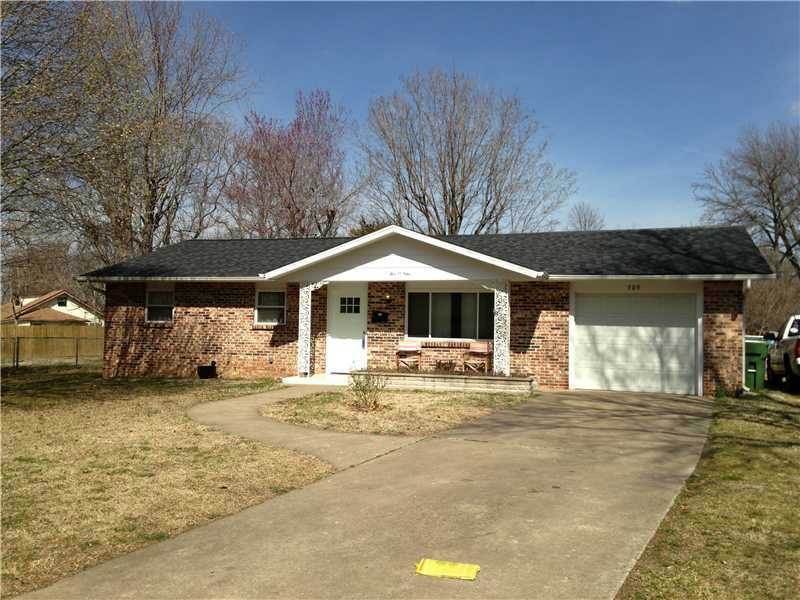 509 S 12th St, Rogers, AR 72756 - photo 1