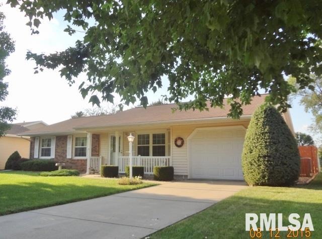 210 Heritage Ave unit 123, Lincoln, IL 62656 - photo 1