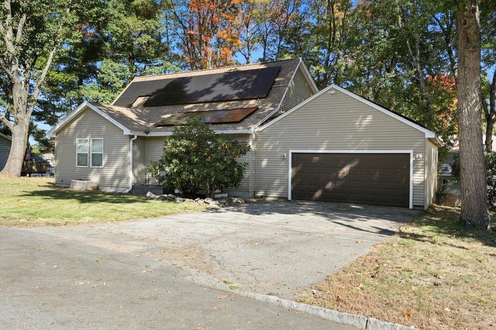 5 Friar Tuck Ln, Nashua, NH 03062 - photo 1