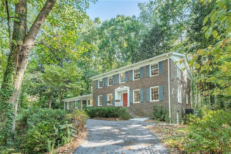 Welcome to 5427 Oxbow Road!