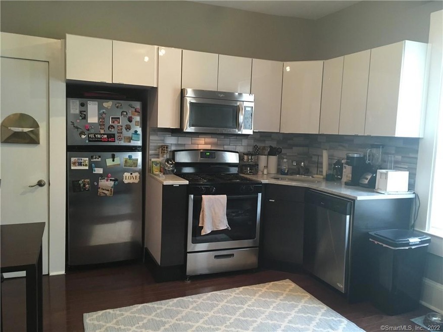 209 Greene St unit 9, New Haven, CT 06511 - photo 1