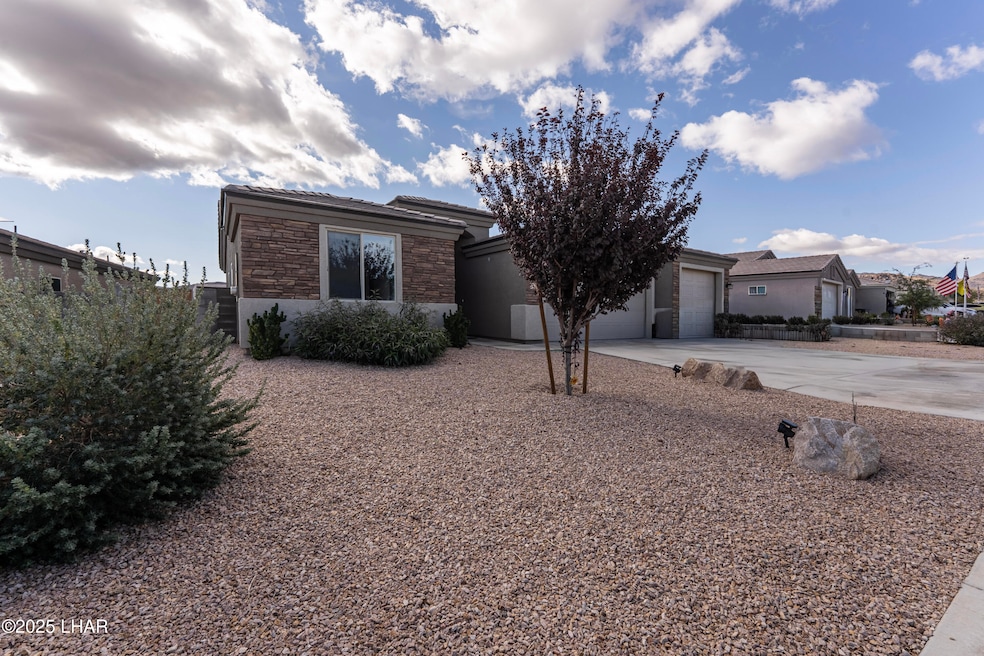 5475 Eagle View Rd, Kingman, AZ 86409 - photo 1