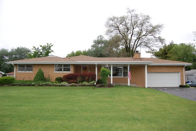 10112 Potter Rd, Des Plaines, IL 60016 - photo 1