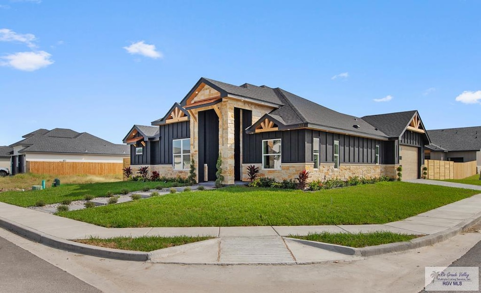 707 Beanka Dr, La Feria, TX 78559 - photo 1