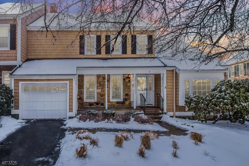 5 Essex Dr, Mendham, NJ 07945 - photo 1