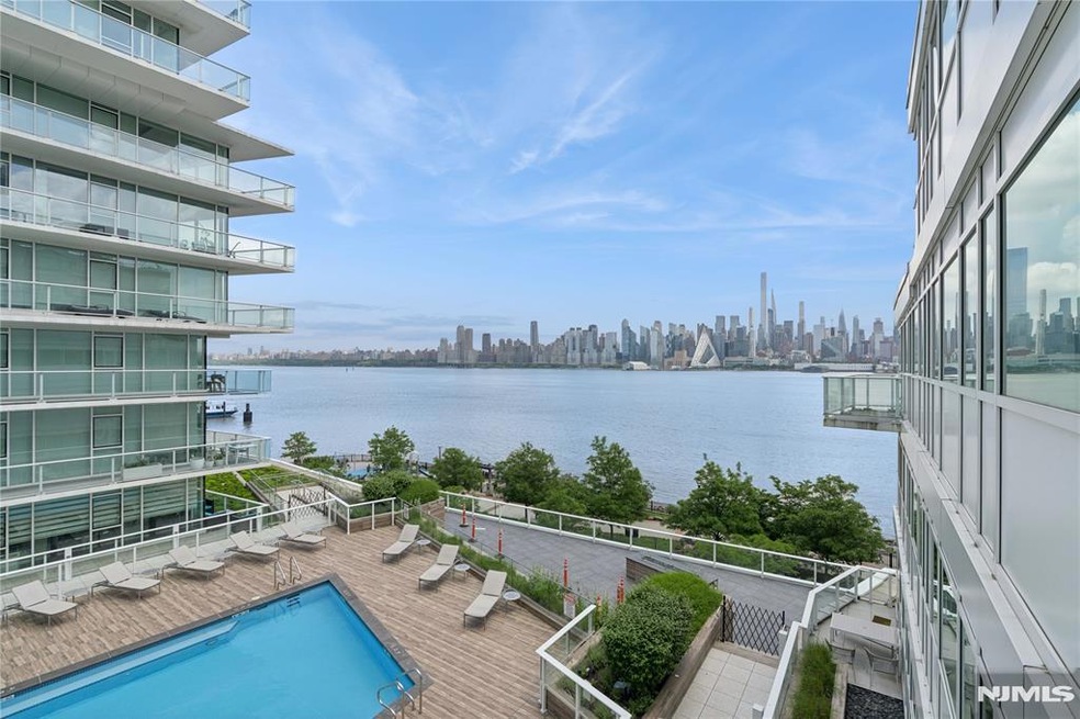 Avora unit 517, Weehawken, NJ 07086 - photo 1