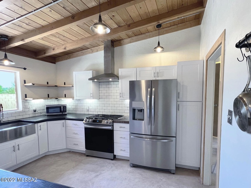 04Kitchen1B