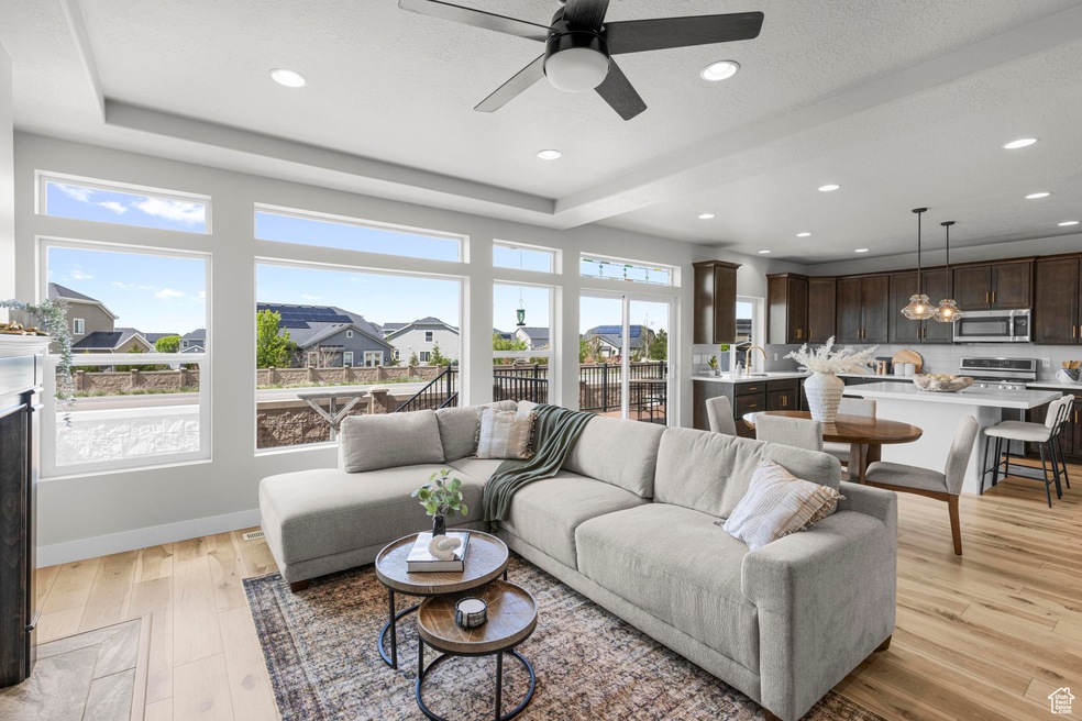 33 E Delgada Ln, Stansbury Park, UT 84074 - photo 1