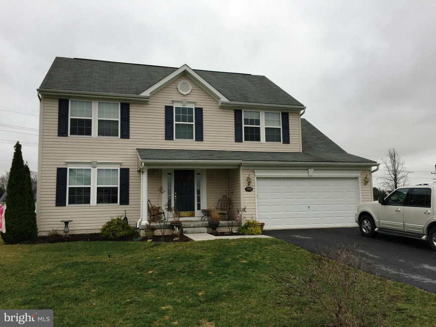 1100 E Pebblebrook Dr, Greencastle, PA 17225 - photo 1