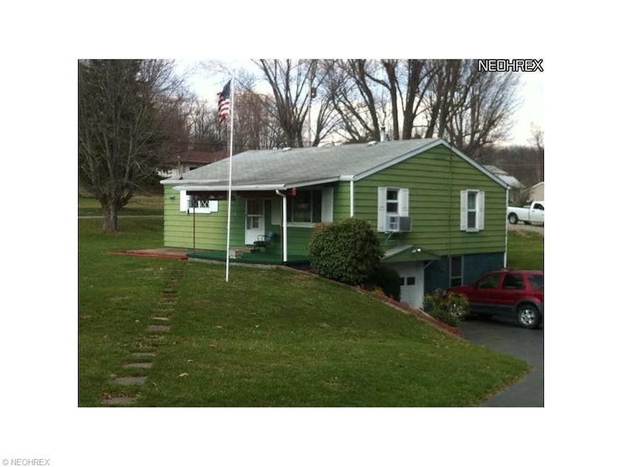 16014 Martha St, East Liverpool, OH 43920 - photo 1