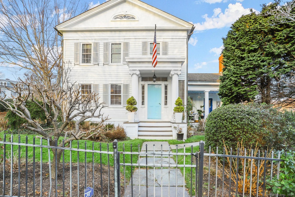 212 Center St, Southport, CT 06890 - photo 1