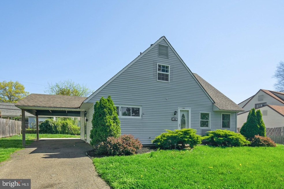 28 Alder Ln, Levittown, PA 19055 - photo 1