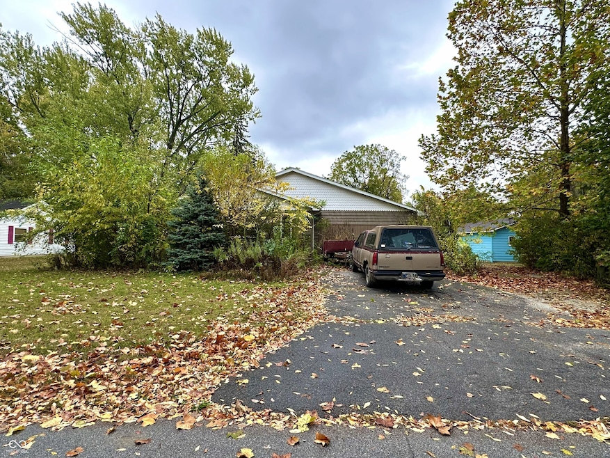 3156 Oswego Ave, Fort Wayne, IN 46805 - photo 1