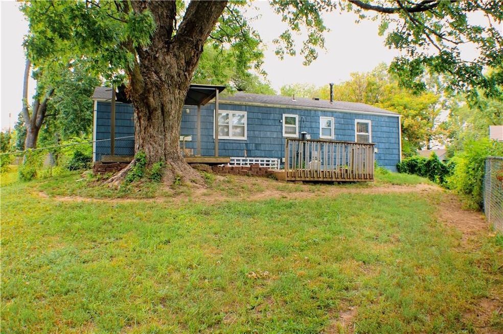 3801 N Osage St, Independence, MO 64050 - photo 1