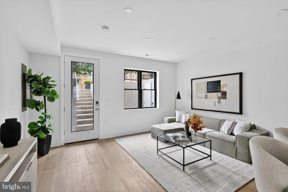 For Sale $324,987 • Co-Listing Agent