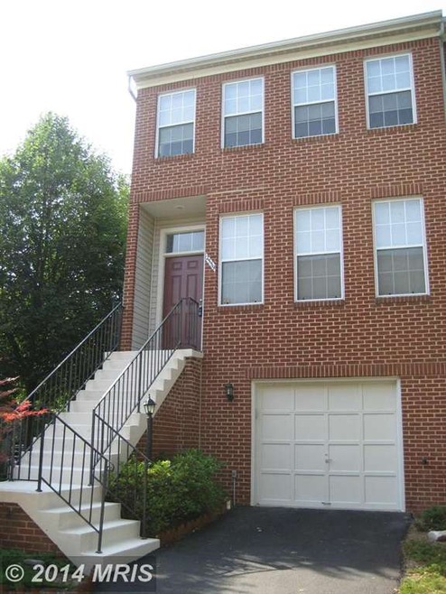 2559 James Monroe Cir, Herndon, VA 20171 - photo 1