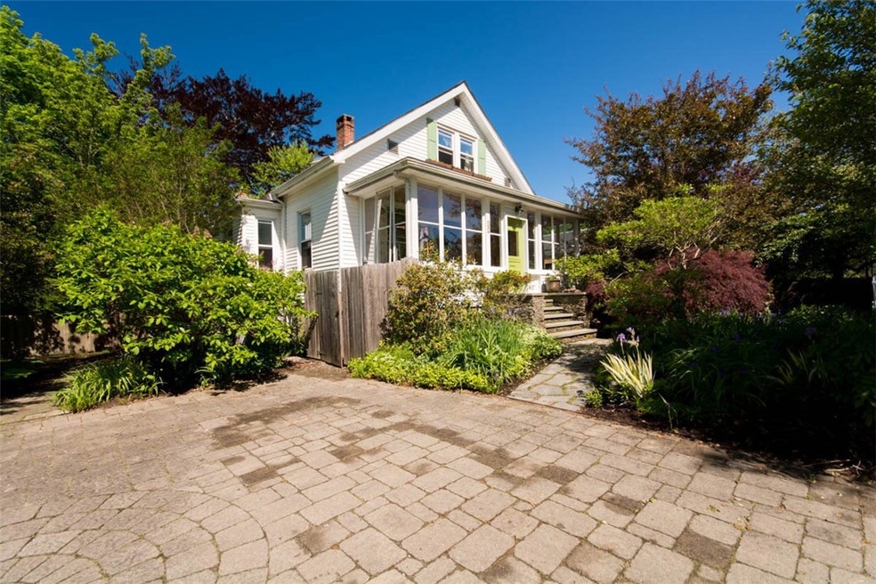 37 Kay Blvd, Newport, RI 02840 - photo 1