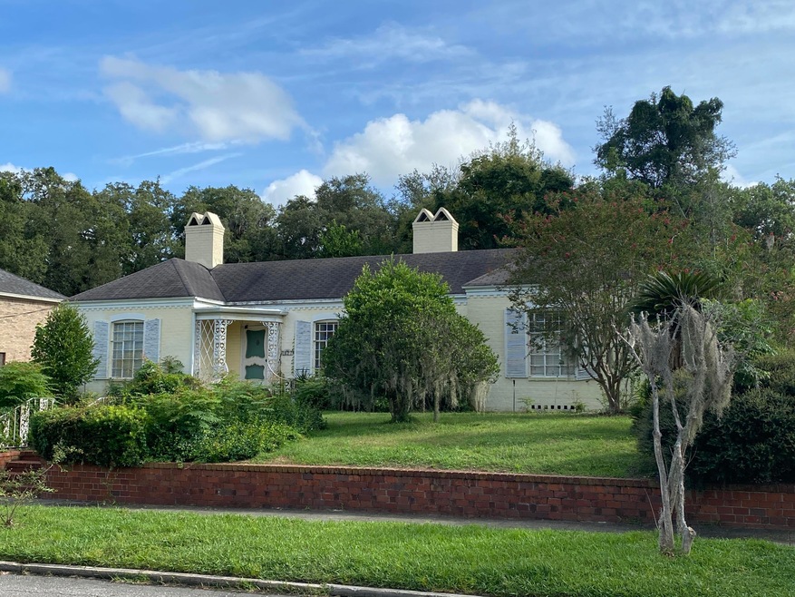 1827 Montgomery Place, Jacksonville, FL 32205 - photo 1