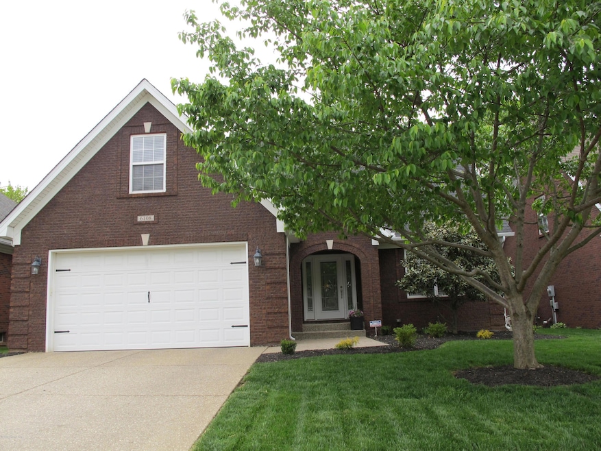 6108 Hudson Creek Dr, Louisville, KY 40291 - photo 1
