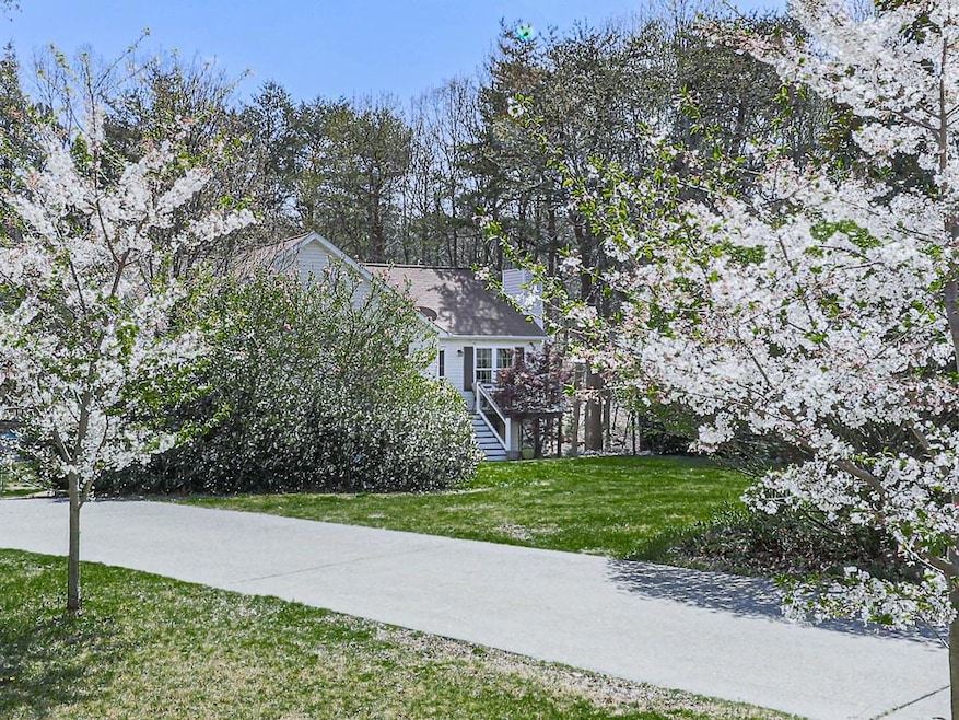 Sold $325,000 • Co-Listing Agent