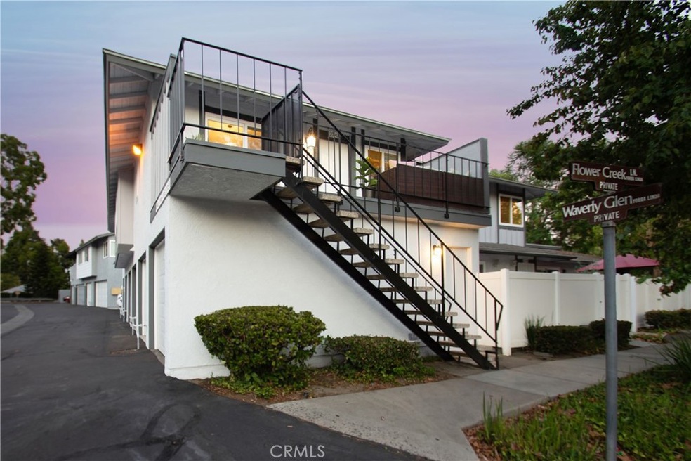 Corner Unit exterior