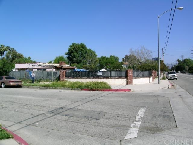 18901 Keswick St, Reseda, CA 91335 - photo 1