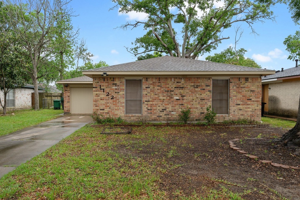 1122 Glen Echo Dr, Houston, TX 77088 - photo 1