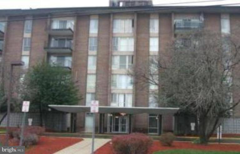 6011 Emerson St unit 604, Bladensburg, MD 20710 - photo 1