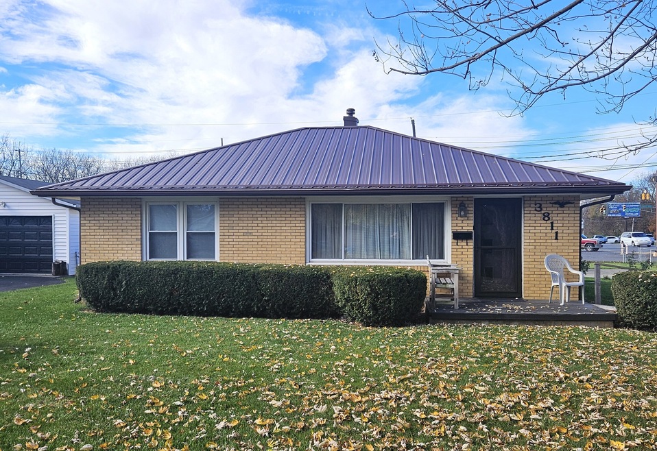 3811 E Lynn St, Anderson, IN 46013 - photo 1