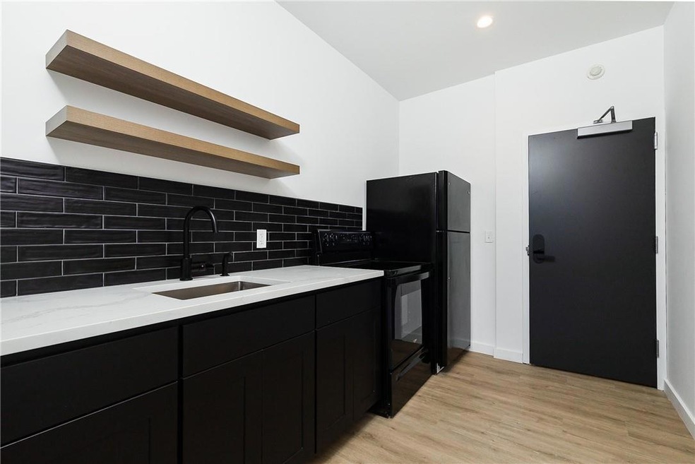 27 Academy St, Poughkeepsie, NY 12601 - photo 1