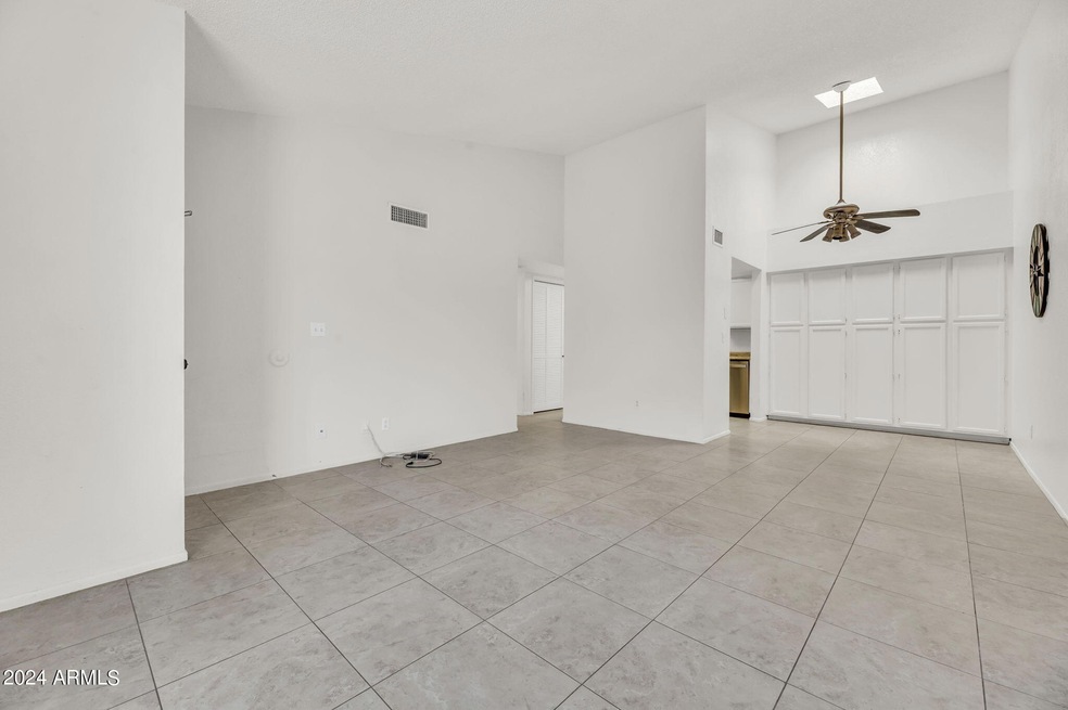 25-web-or-mls-629 N Mesa Dr-5 (2)