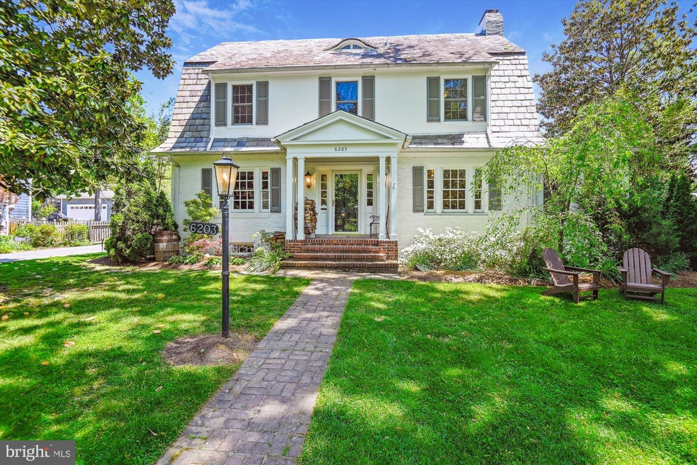 Sold $1,080,000 • Co-Listing Agent