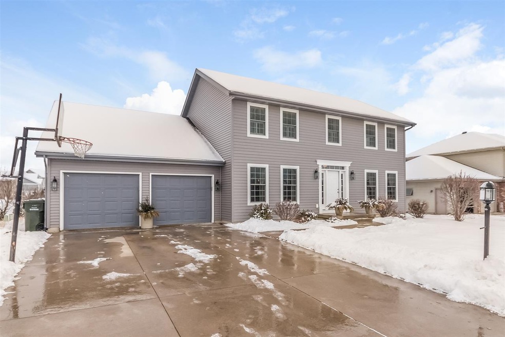 5224 Blazingstar Ln, Fitchburg, WI 53711 - photo 1