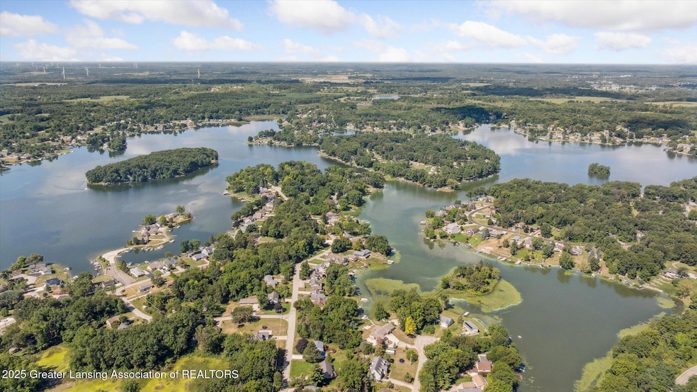 11246 Lemott Cir, Jerome, MI 49249 - photo 1