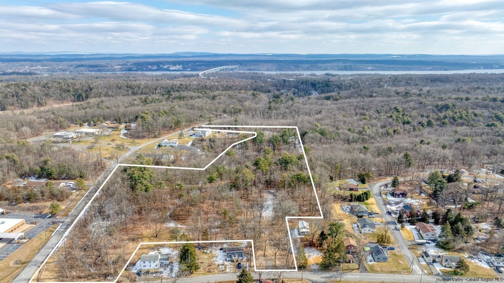 Sold $400,000 • Co-Listing Agent