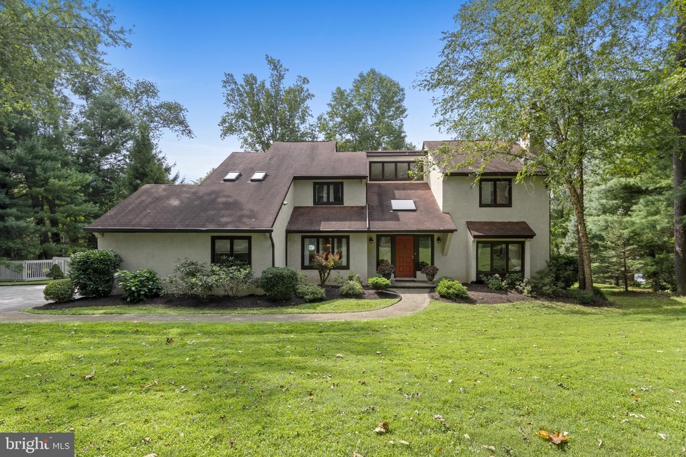 972 Sproul Rd, Bryn Mawr, PA 19010 - photo 1