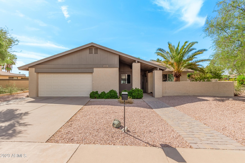 1922 S Standage, Mesa, AZ 85202 - photo 1