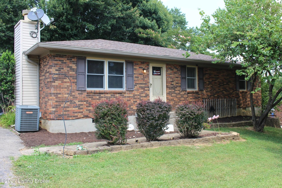 4368 Flatlick Rd, Mount Washington, KY 40047 - photo 1