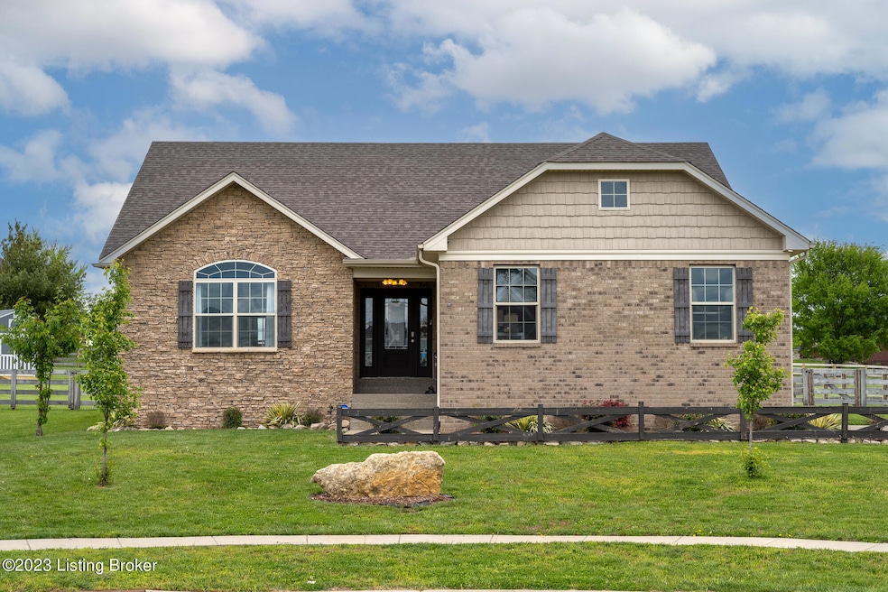 158 Aspen Green Ct, Mount Washington, KY 40047 - photo 1