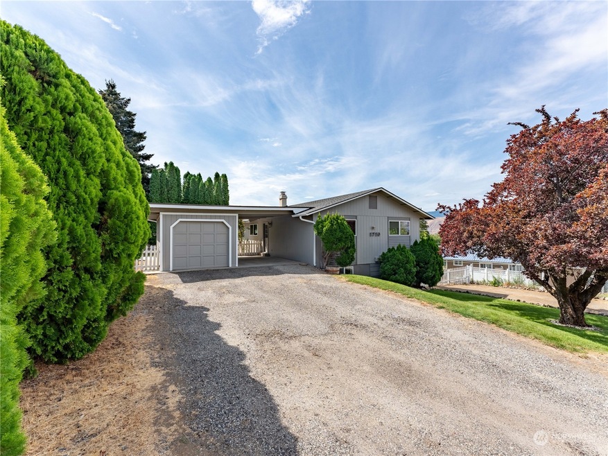 1710 7th St NE, East Wenatchee, WA 98802 - photo 1