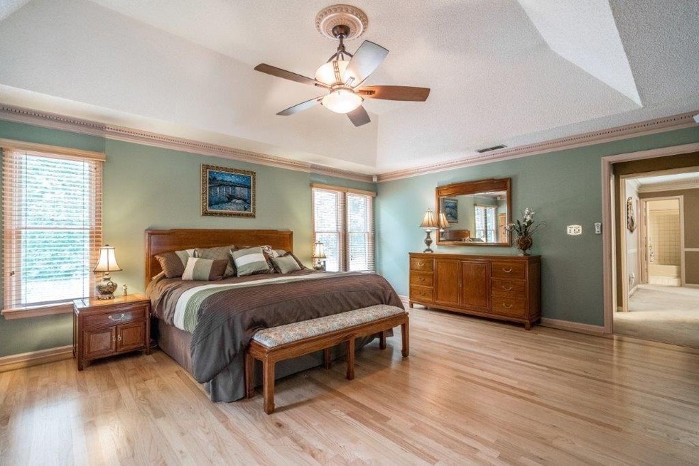 240 Shallow Springs Ct, Roswell, GA 30075 - photo 1