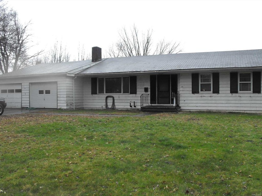 15 Knollview Dr, Pawling, NY 12564 - photo 1