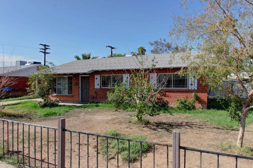 6208 North 36th Ave (4)