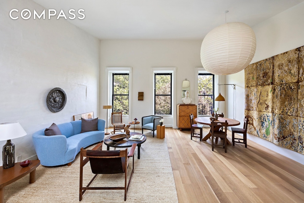 Sold $2,900,000 • Co-Listing Agent