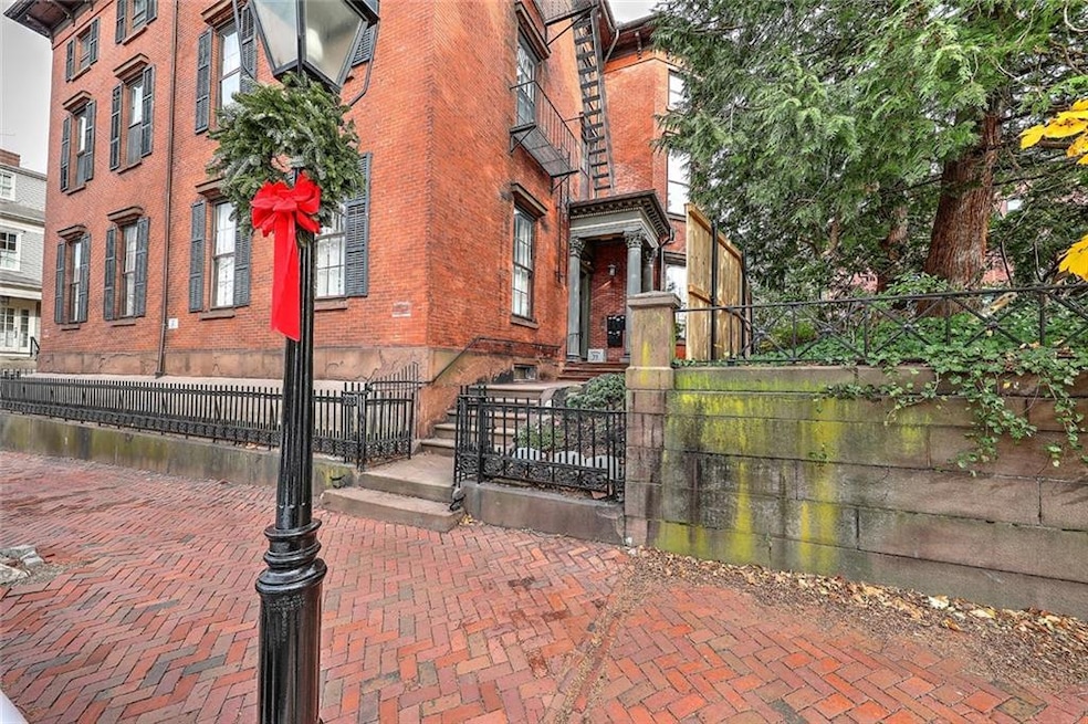 283 Benefit St unit D, Providence, RI 02903 - photo 1