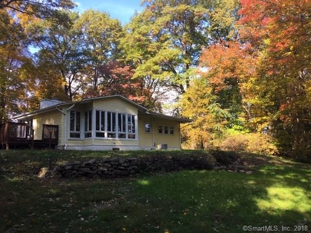 1034 Dunbar Hill Rd, Hamden, CT 06514 - photo 1