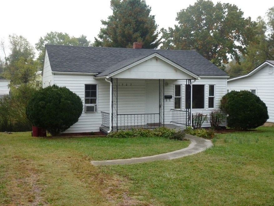 1902 E Watauga Ave, Johnson City, TN 37601 - photo 1