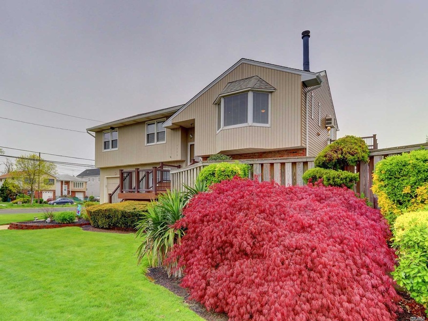 4090 Connecticut Ave, Island Park, NY 11558 - photo 1