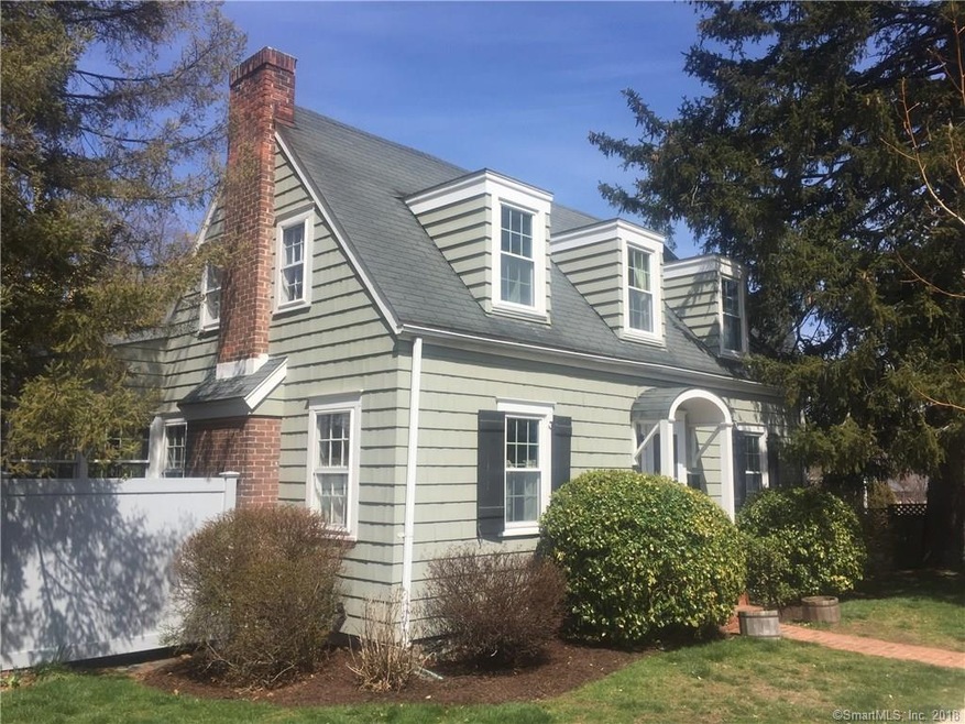 115 Clovelly Rd, Stamford, CT 06902 - photo 1