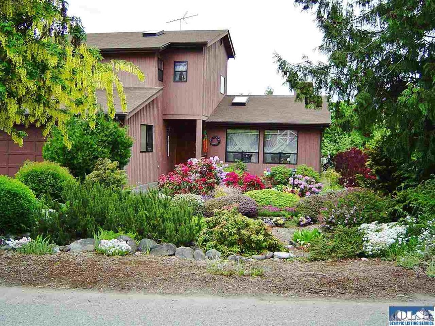 This home is so beautiful in the Spring we decided